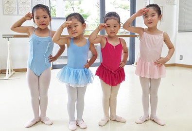 バレエスタジオ　ハイリリィ　レッスン風景